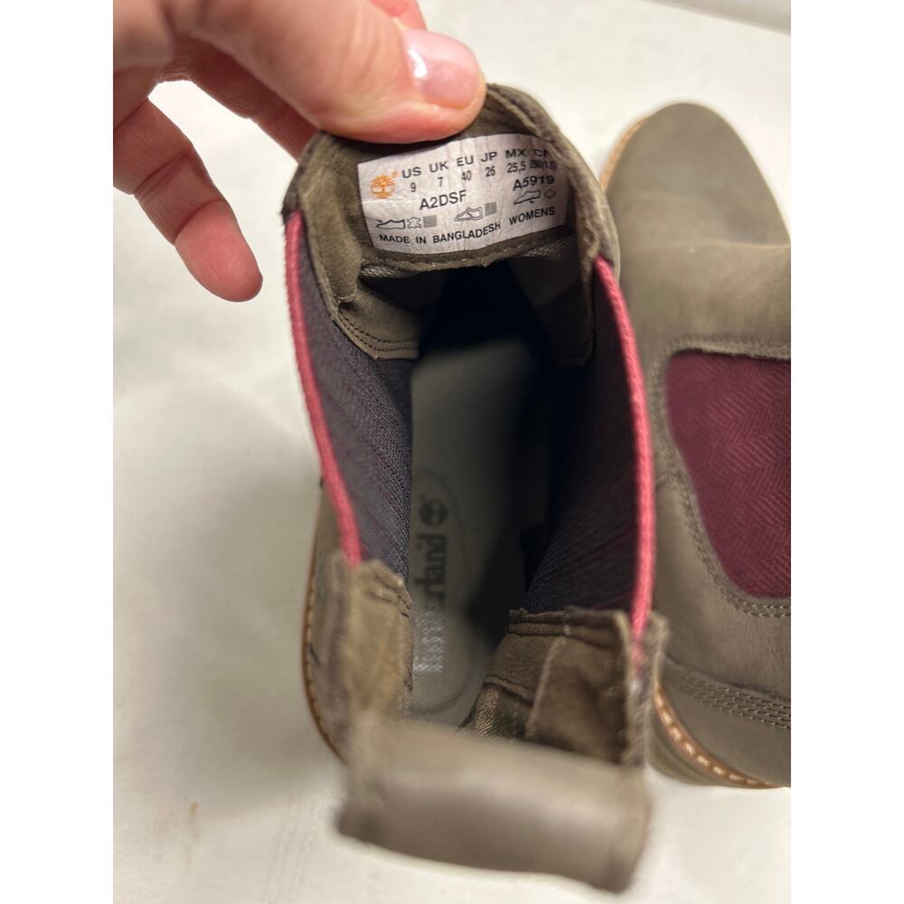 Timberland Womens Size 9 Courmayeur Valley Olive Nubuck Chelsea Boots NWOB - Picture 6 of 8